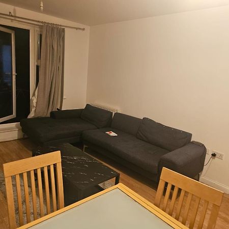 Big Double Room With Bathroom In 2 Bedroom Flat Kitchen Is Shared Harrow on the Hill Exterior foto