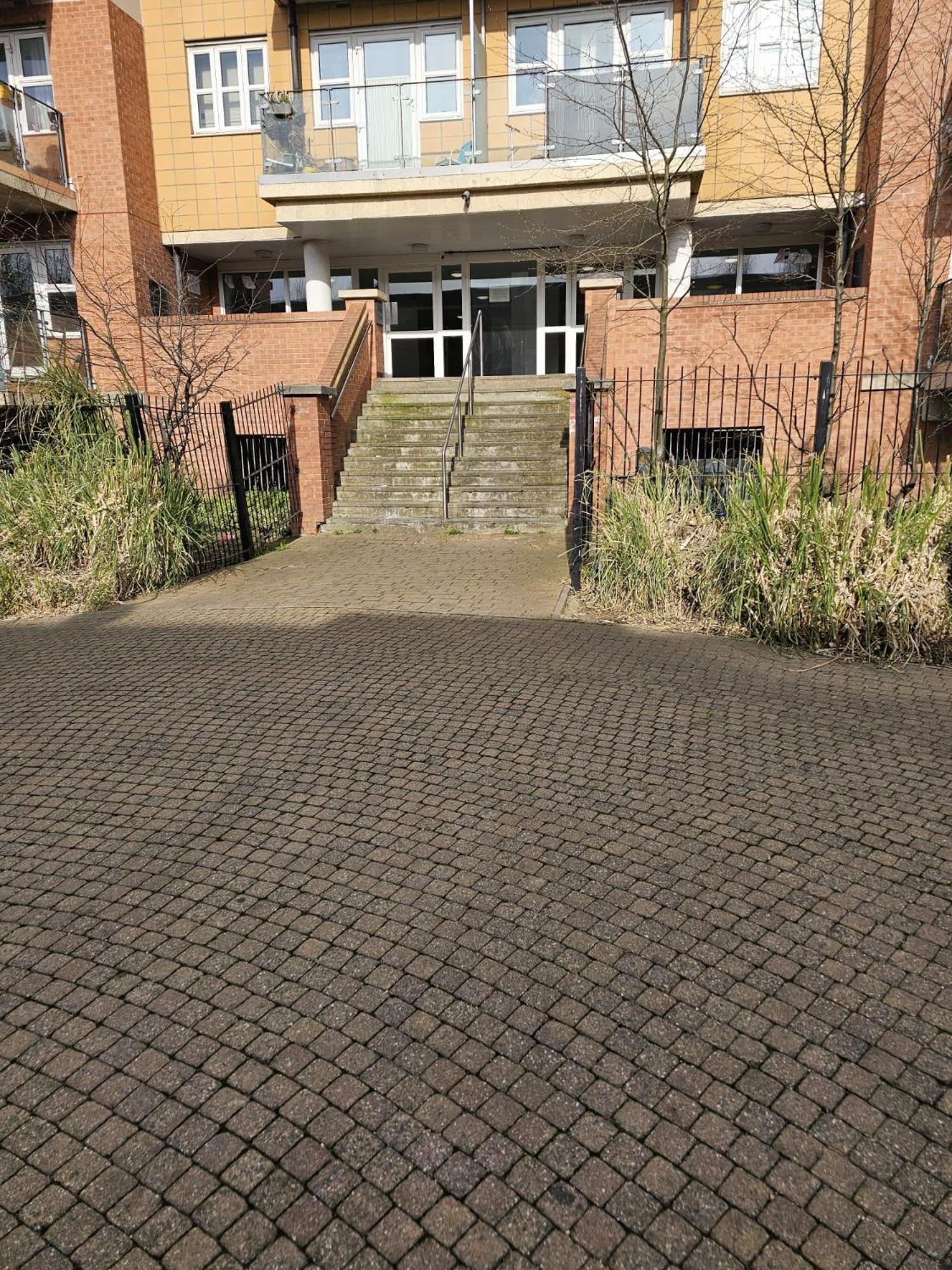 Big Double Room With Bathroom In 2 Bedroom Flat Kitchen Is Shared Harrow on the Hill Exterior foto