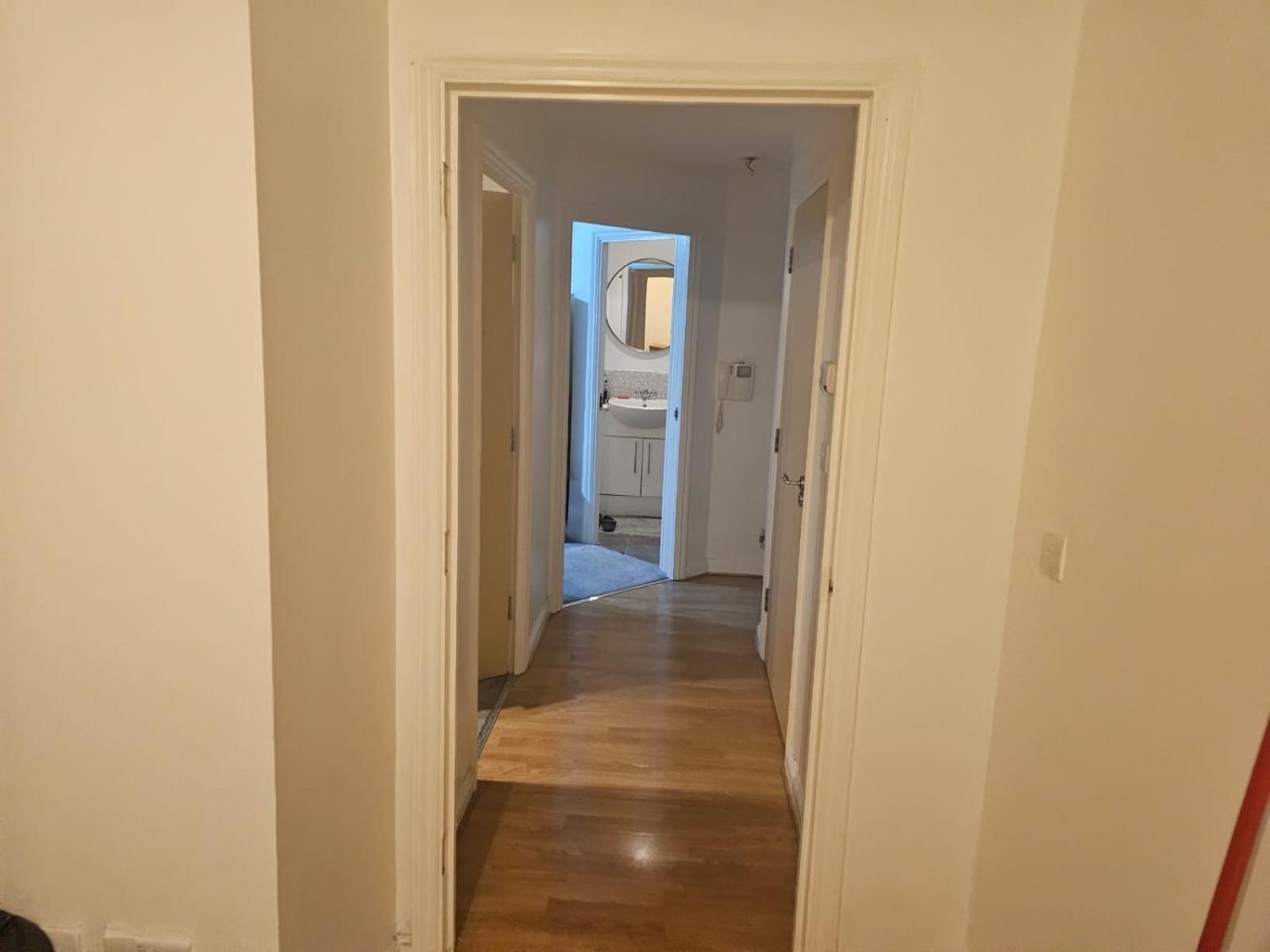 Big Double Room With Bathroom In 2 Bedroom Flat Kitchen Is Shared Harrow on the Hill Exterior foto